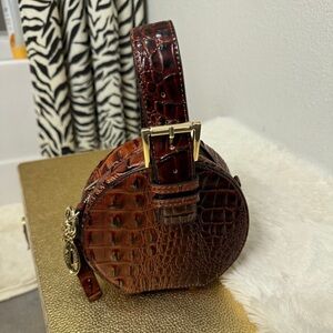 Great hand bag gently used